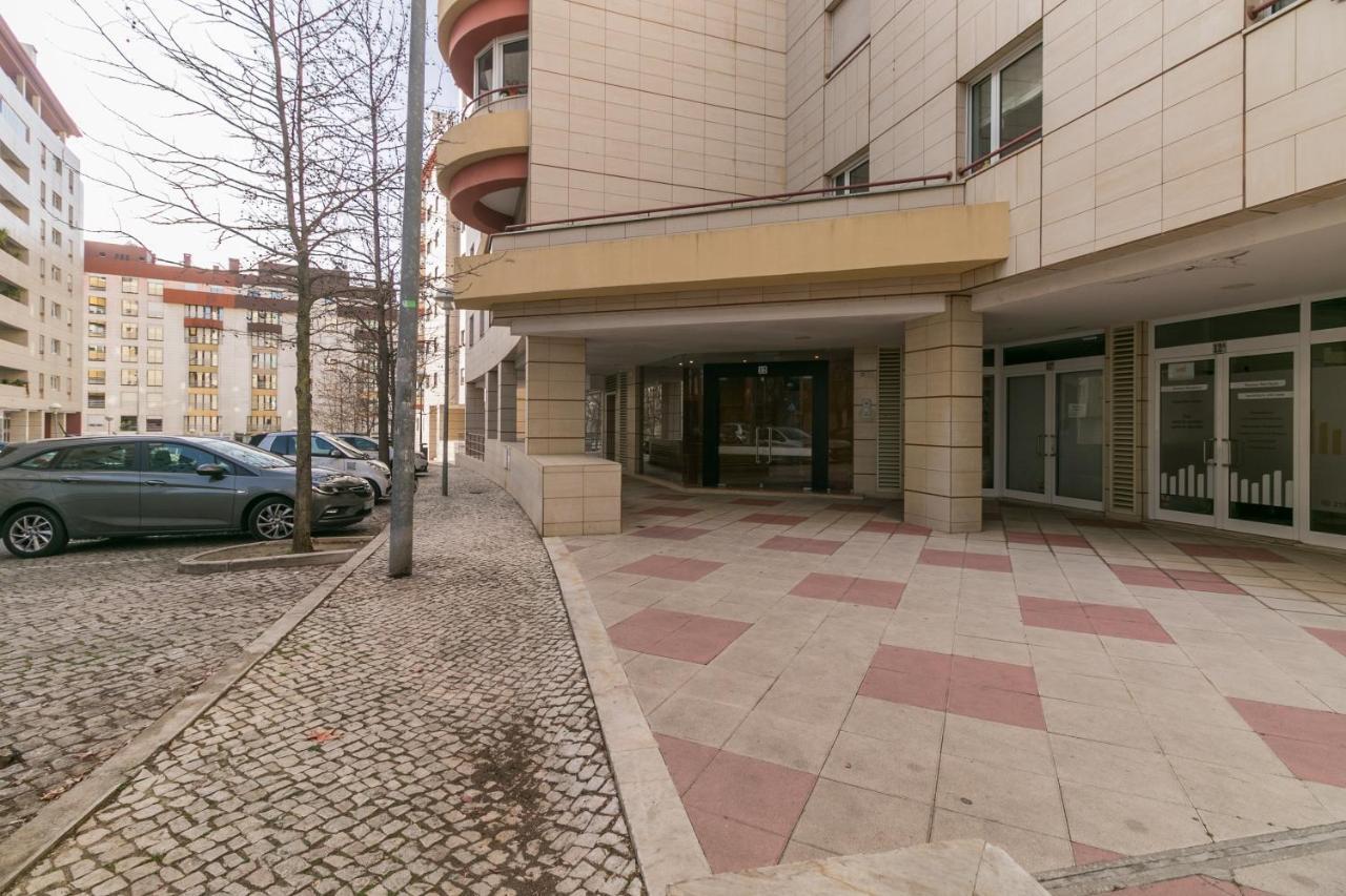 Premium Flat In Upscale Area, Balcony, Parking Apartment Lisbon Exterior photo